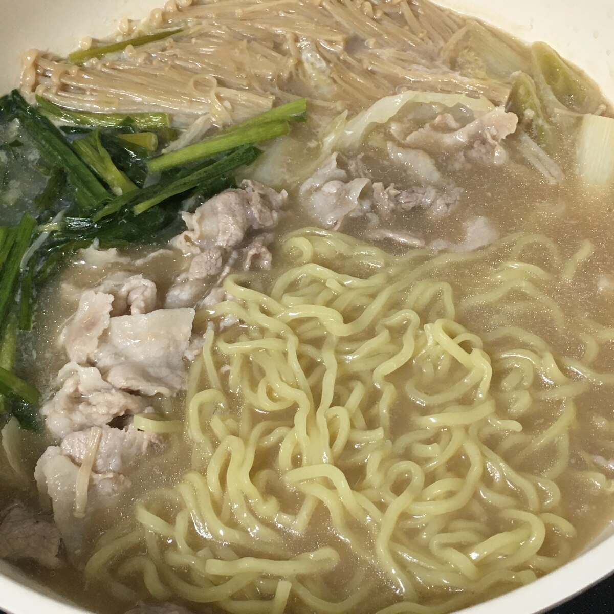 ミツカンとんこつ醤油鍋つゆで作るあったかお鍋 レシピ 作り方 By Kodaru 楽天レシピ ミツカンとんこつ醤油鍋つゆで作るあったかお鍋 レシピ 作り方 By Kodaru 楽天レシピ
